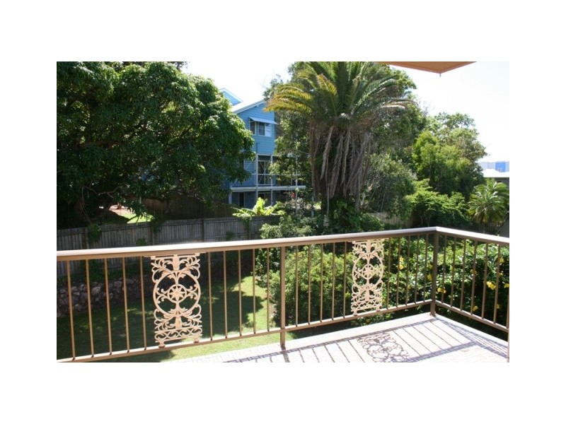 Unit 2 Balmoral, 18 William Street, Alexandra Headland QLD 4572