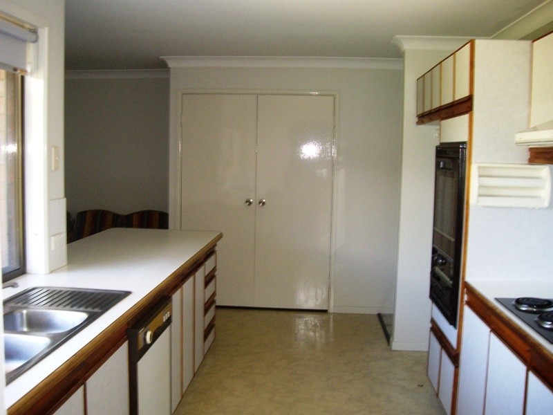 27 Balyarta Crescent, Mooloolaba QLD 4557