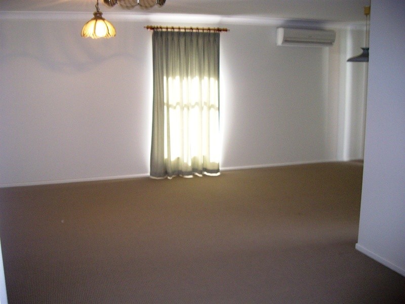 27 Balyarta Crescent, Mooloolaba QLD 4557