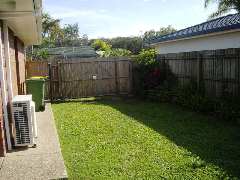 27 Balyarta Crescent, Mooloolaba QLD 4557