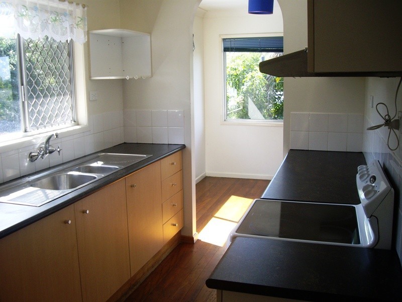 21 Palm Drive, Mooloolaba QLD 4557