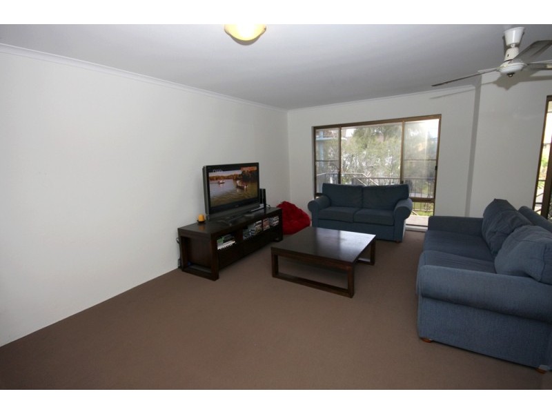 Unit 5/17 Akeringa Place, Mooloolaba QLD 4557