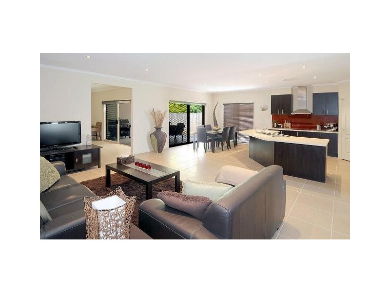 18 Wandoo Street, Minyama QLD 4575