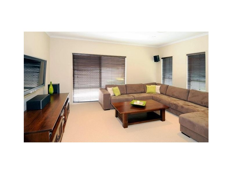 18 Wandoo Street, Minyama QLD 4575