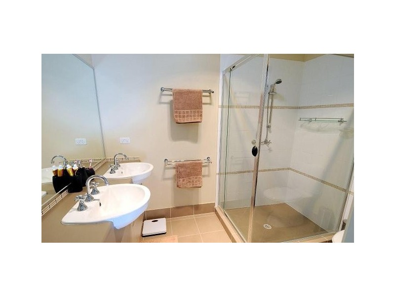 18 Wandoo Street, Minyama QLD 4575