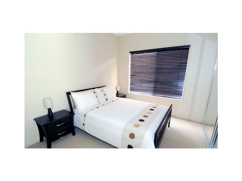 18 Wandoo Street, Minyama QLD 4575