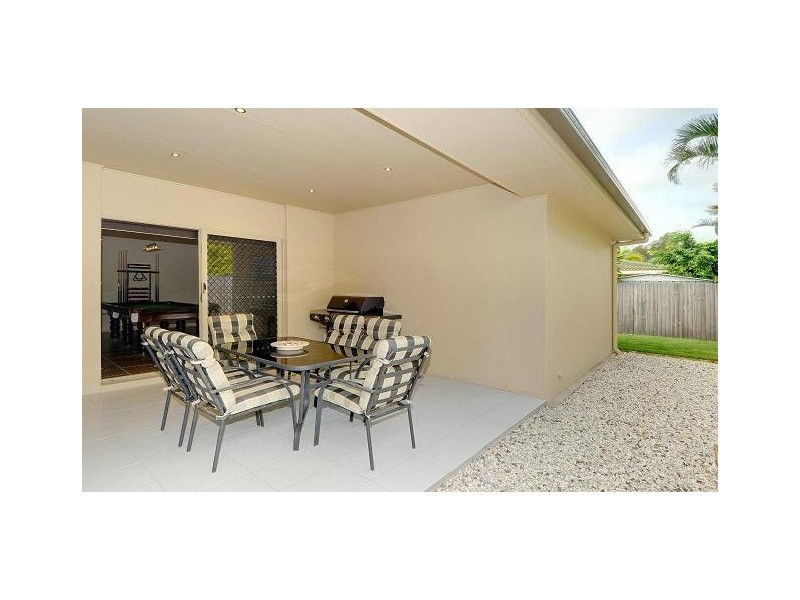 18 Wandoo Street, Minyama QLD 4575