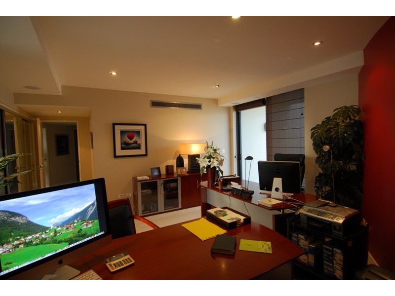 Unit 402 Platinum 14 Duporth Avenue,, Maroochydore QLD 4558