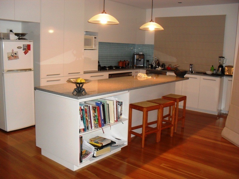 2/2 Kalinda Avenue, Mooloolaba QLD 4557