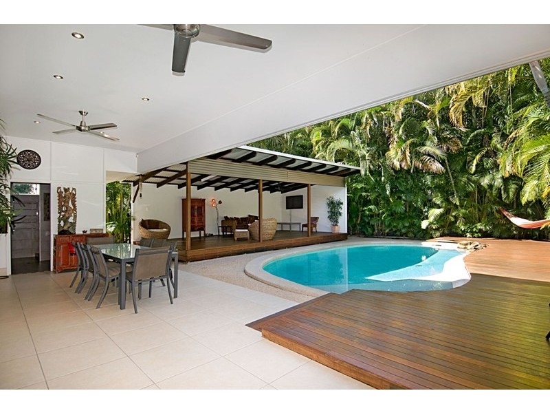 24 Yoomba Crescent, Alexandra Headland QLD 4572