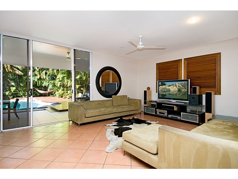 24 Yoomba Crescent, Alexandra Headland QLD 4572