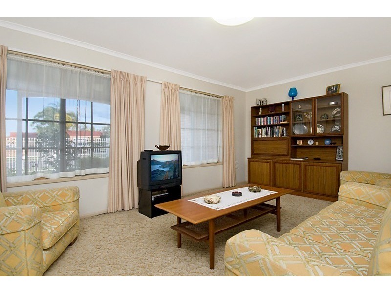 140 Goonawarra Drive, Mooloolaba QLD 4557