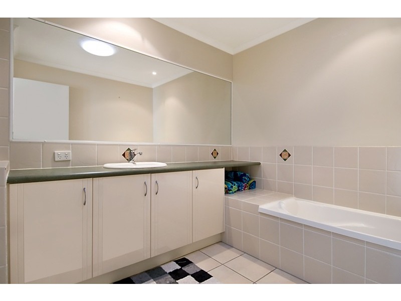 Unit 5 / 5 Tranquil Place, Alexandra Headland QLD 4572