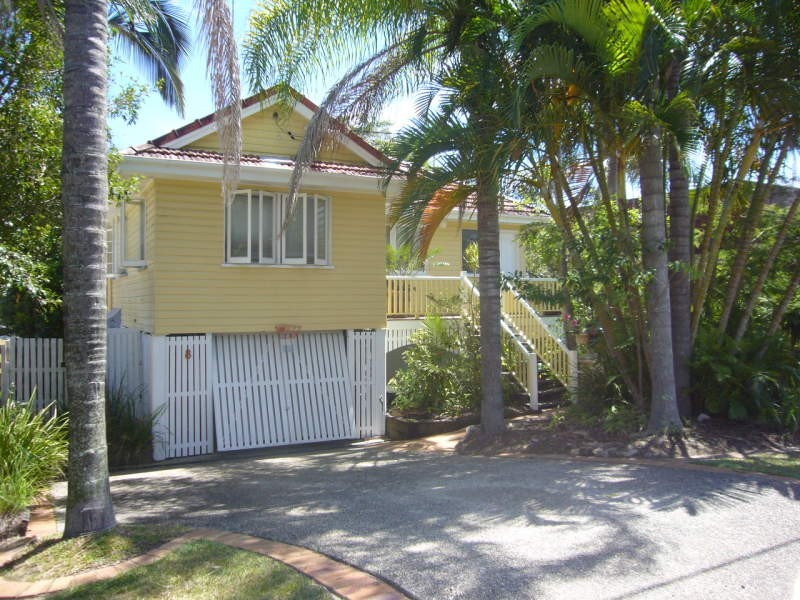 8 William Street, Alexandra Headland QLD 4572