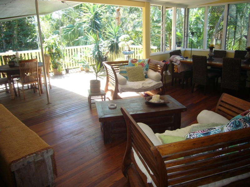 8 William Street, Alexandra Headland QLD 4572