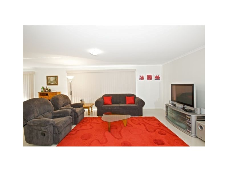 10 Mulgani Street, Warana QLD 4575