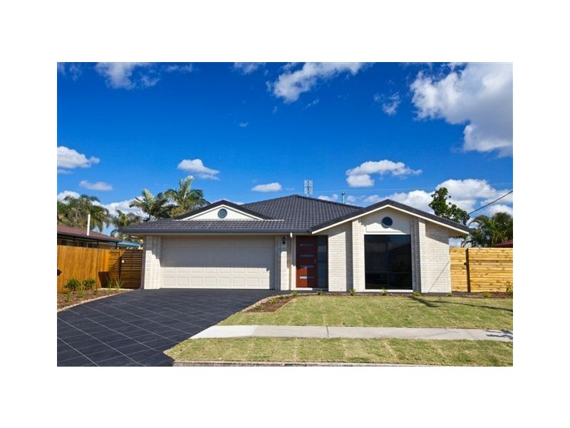 10 Mulgani Street, Warana QLD 4575