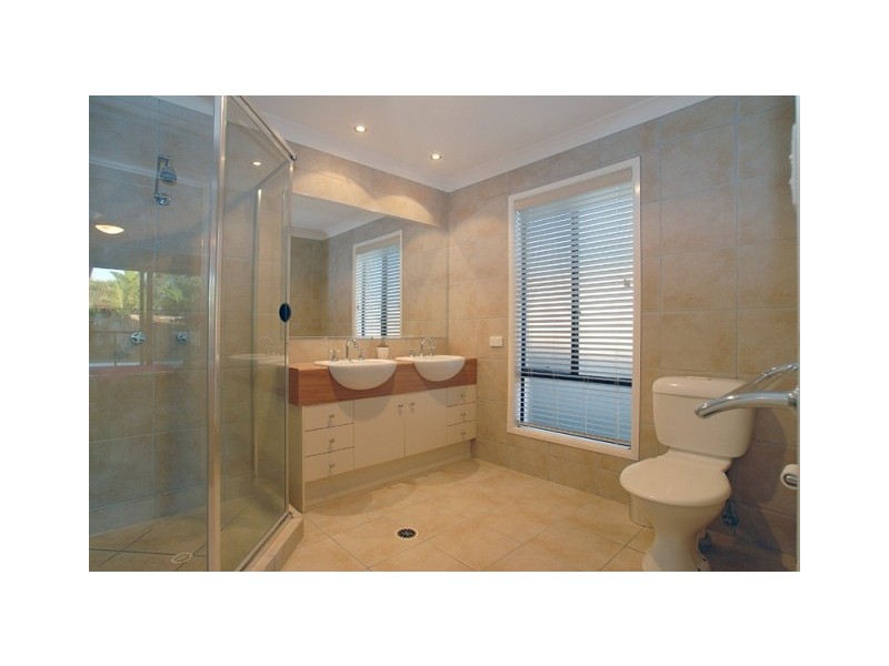 5 Quillback Court,, Mountain Creek QLD 4557