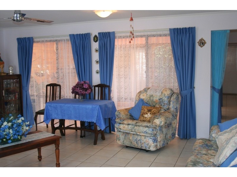 Unit 43 The Palms 10 Melody Court, Warana QLD 4575