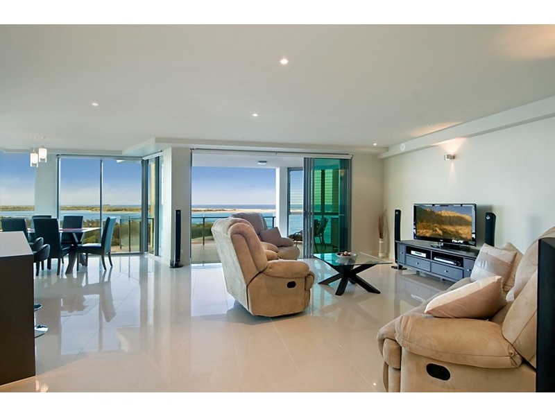 Unit 901 42 Duporth Avenue, Maroochydore QLD 4558