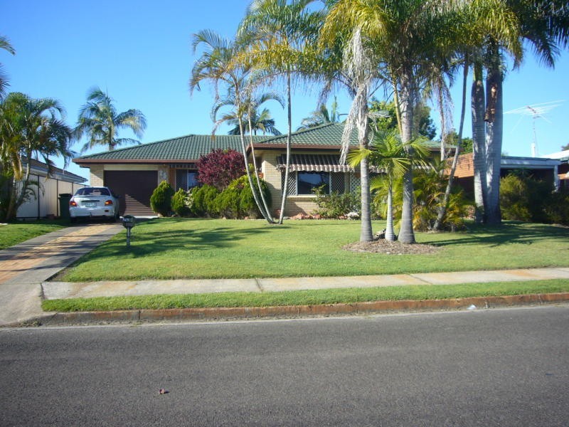 25 Tarwarri Crescent, Mooloolaba QLD 4557