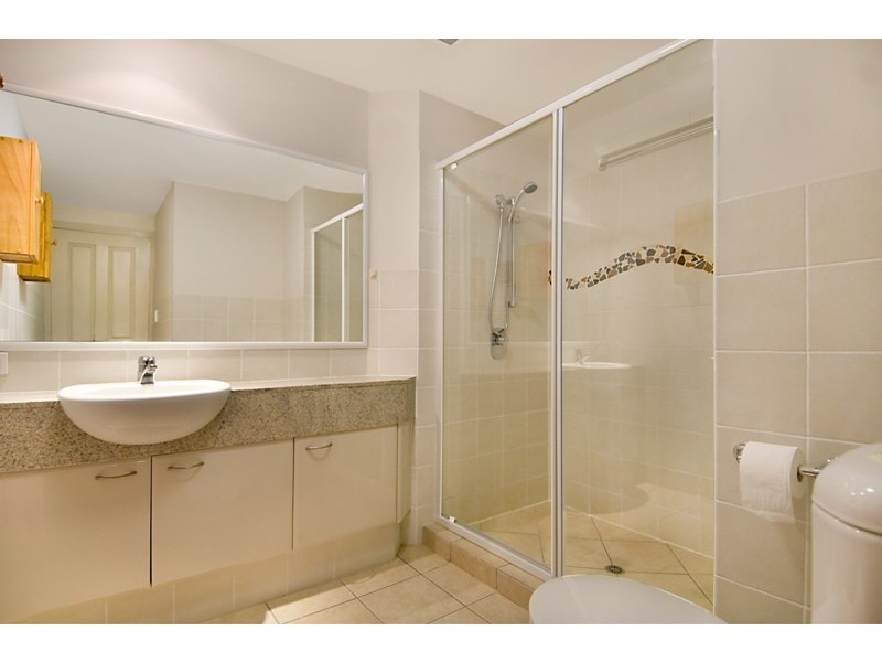 Unit 13 179 Ocean Drive, Twin Waters QLD 4564