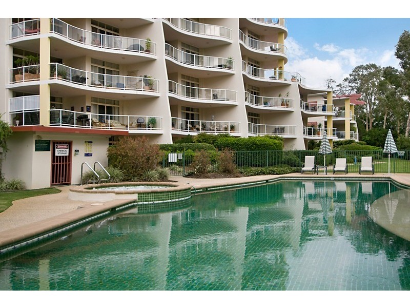 Unit 13 179 Ocean Drive, Twin Waters QLD 4564