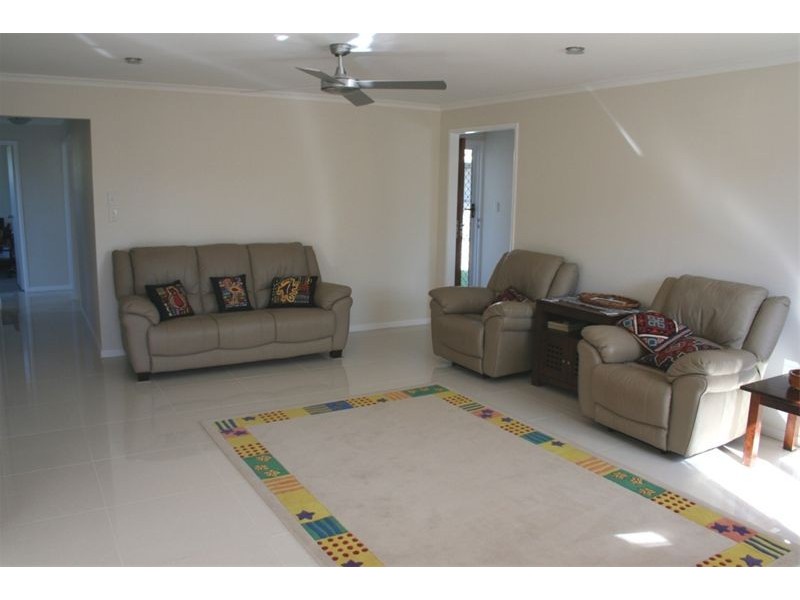 27 Karumba St, Warana QLD 4575