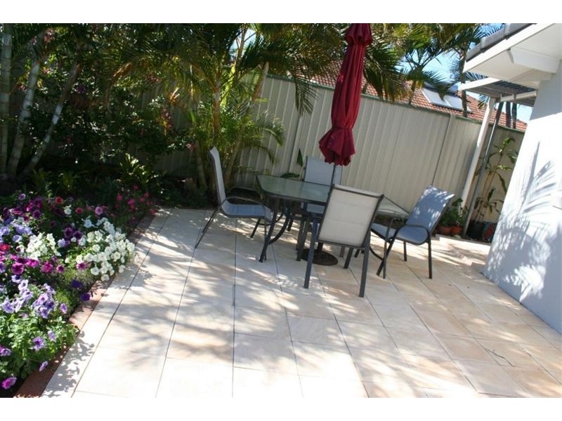 27 Karumba St, Warana QLD 4575