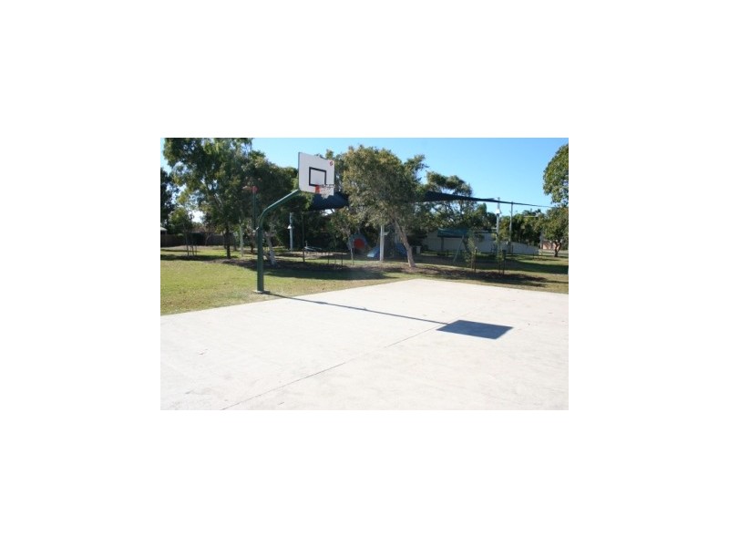 27 Karumba St, Warana QLD 4575