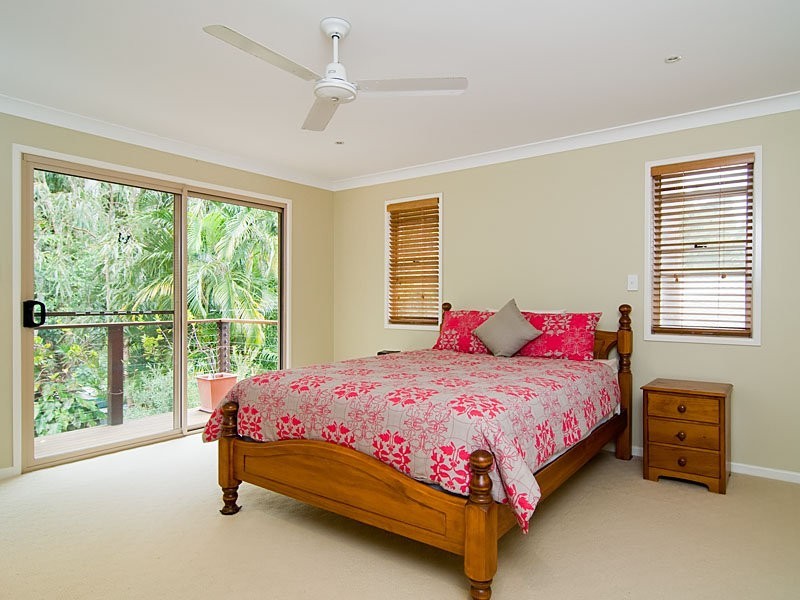 65 Oloway Crescent, Alexandra Headland QLD 4572