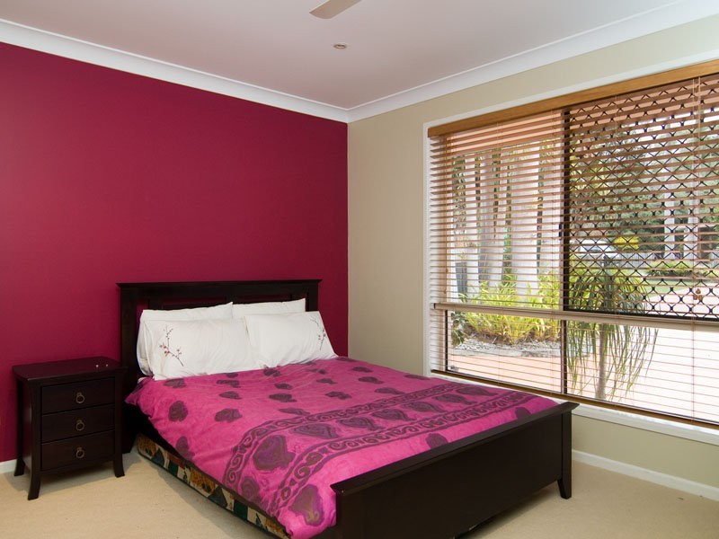 65 Oloway Crescent, Alexandra Headland QLD 4572