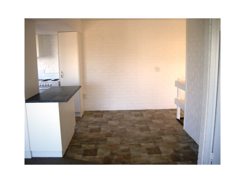 2/87 Buderim Avenue, Mooloolaba QLD 4557