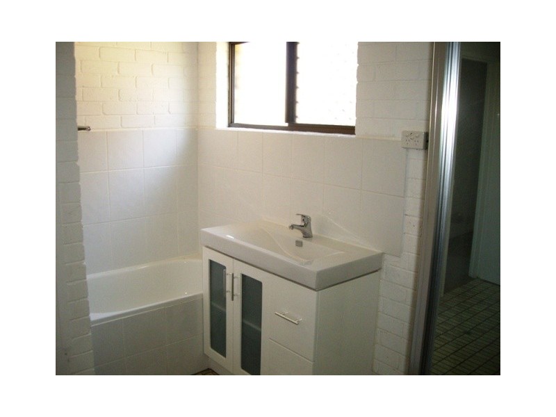 2/87 Buderim Avenue, Mooloolaba QLD 4557