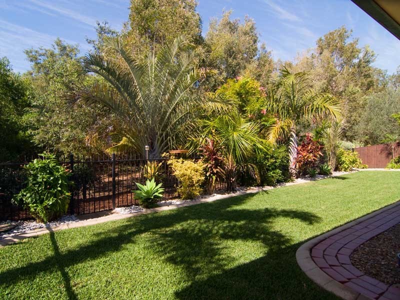 18 Pampling Place, Twin Waters QLD 4564