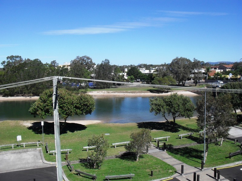 11/106- 112 River Esplanade, Mooloolaba QLD 4557