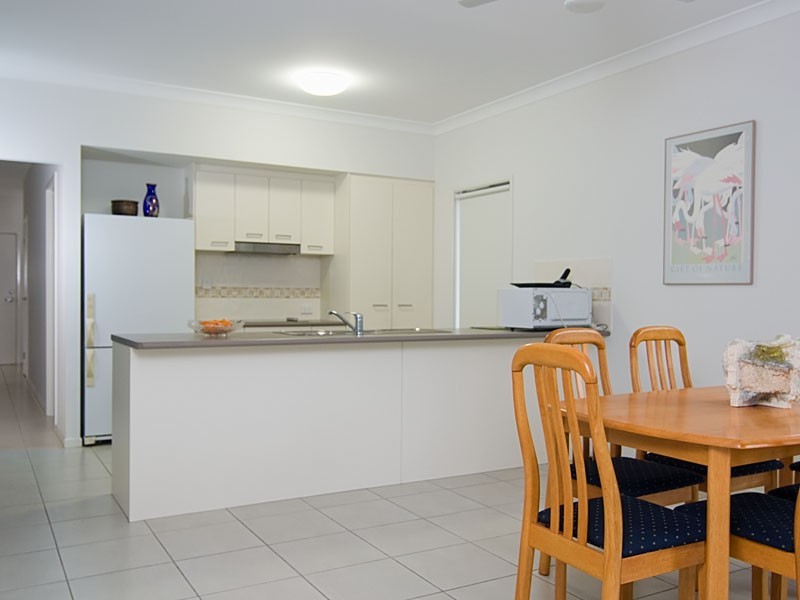27 Satinash Street, Meridan Plains QLD 4551