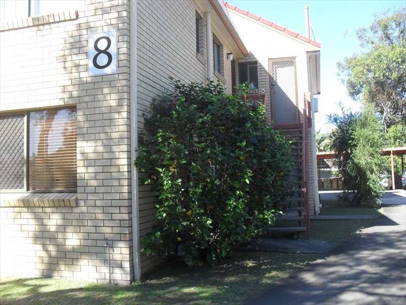 1/8 Goonawarra Drive, Mooloolaba QLD 4557