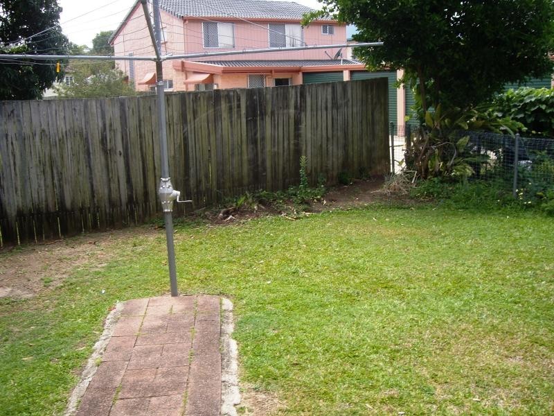 1/33 Hinley Avenue, Maroochydore QLD 4558