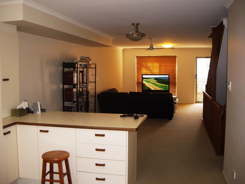 2/32 Kalinda Avenue, Mooloolaba QLD 4557