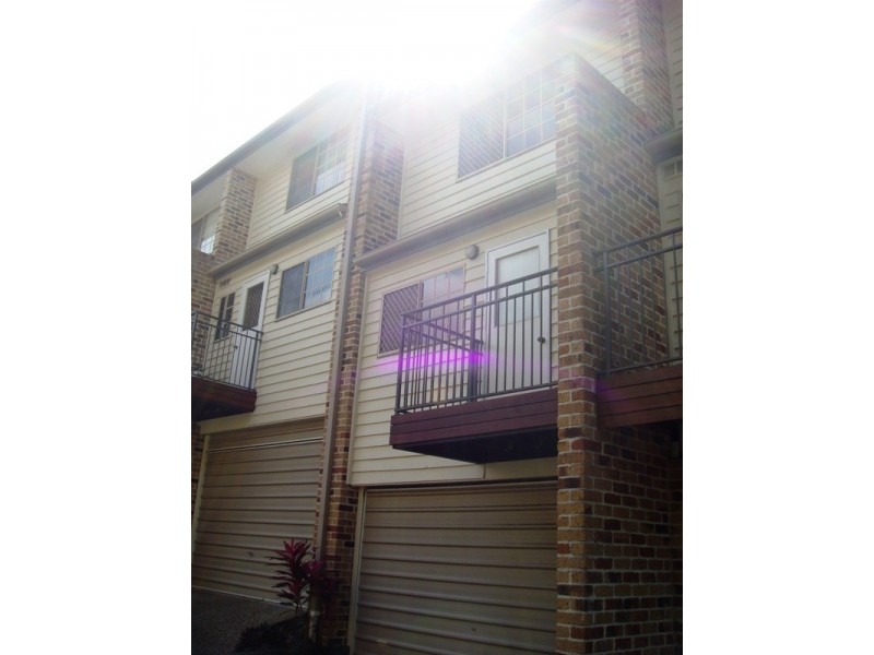 2/32 Kalinda Avenue, Mooloolaba QLD 4557