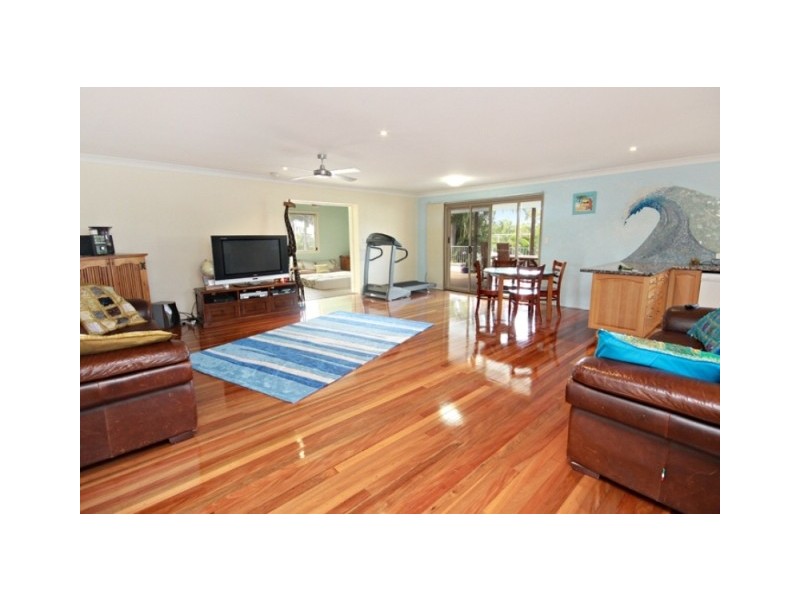 47 Yorlambu Parade, Maroochydore QLD 4558