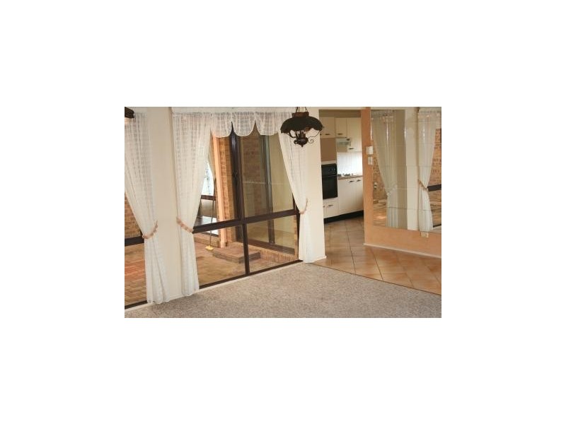 25/10 Melody Court, Warana QLD 4575