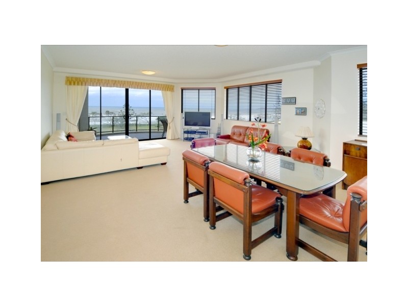 Unit 401 122 Alexandra Parade, Alexandra Headland QLD 4572