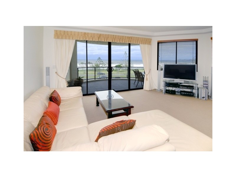 Unit 401 122 Alexandra Parade, Alexandra Headland QLD 4572