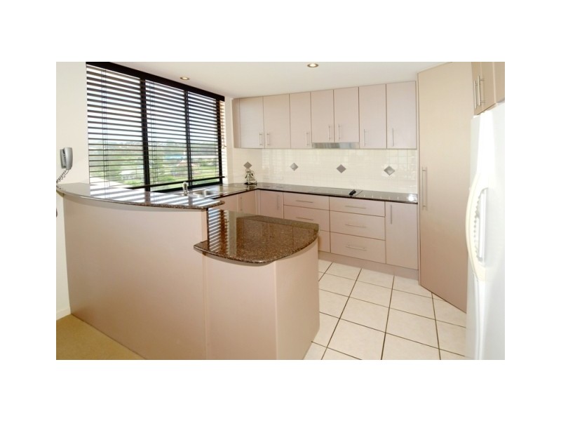 Unit 401 122 Alexandra Parade, Alexandra Headland QLD 4572