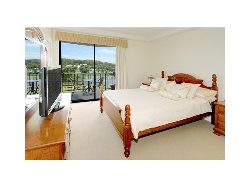 Unit 401 122 Alexandra Parade, Alexandra Headland QLD 4572