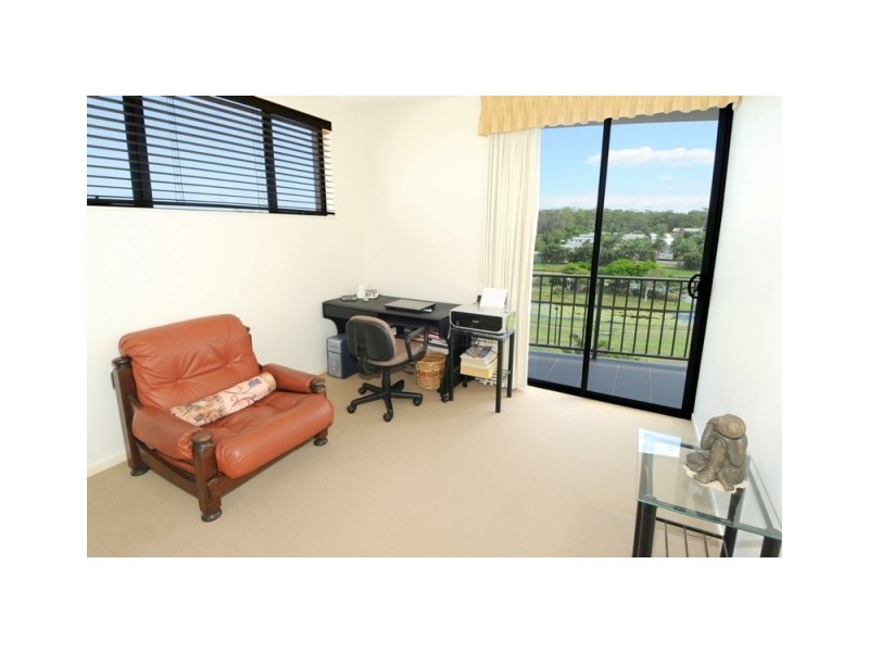 Unit 401 122 Alexandra Parade, Alexandra Headland QLD 4572