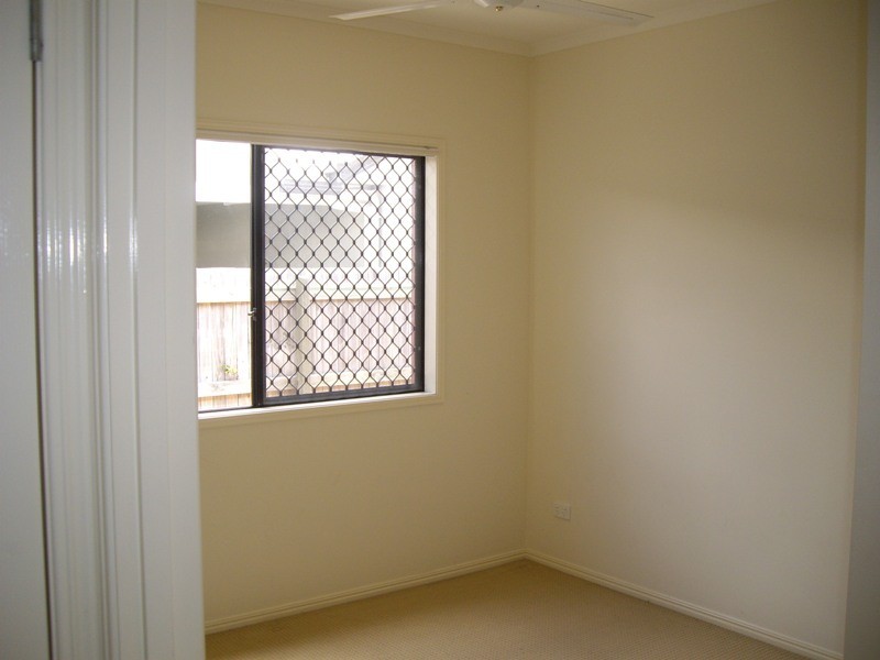 17 Irving Place, Sippy Downs QLD 4556