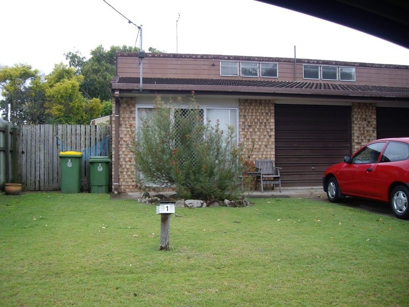 1/5 Benalla Street, Warana QLD 4575